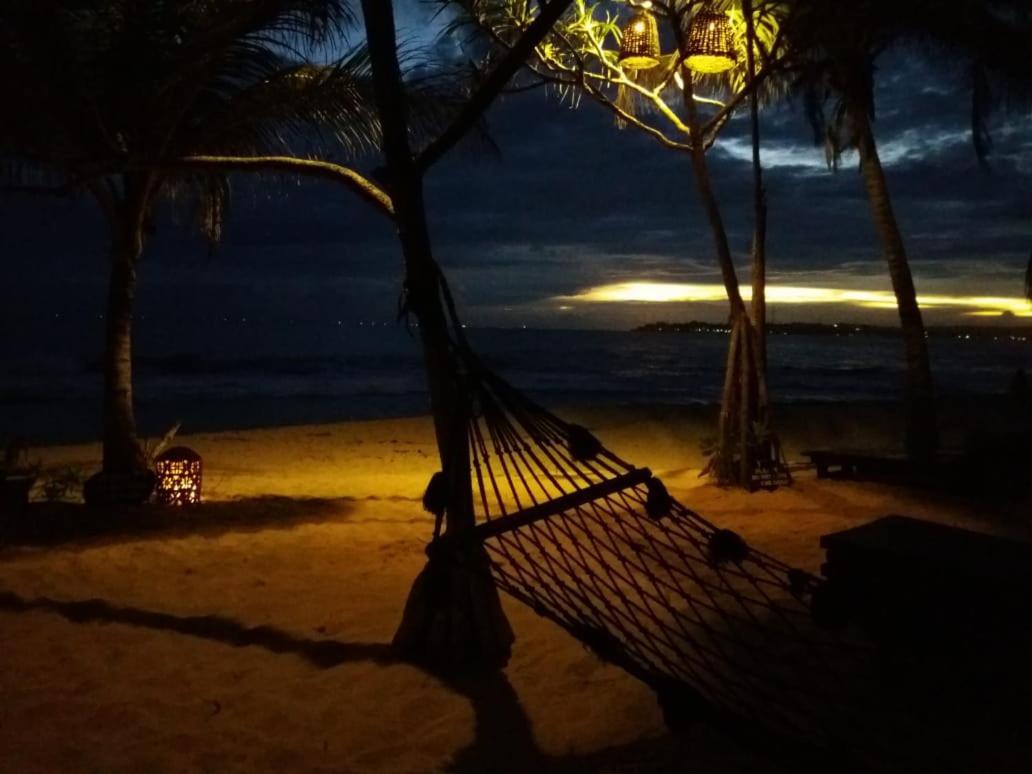 红树林海滩小屋酒店 坦加拉 外观 照片